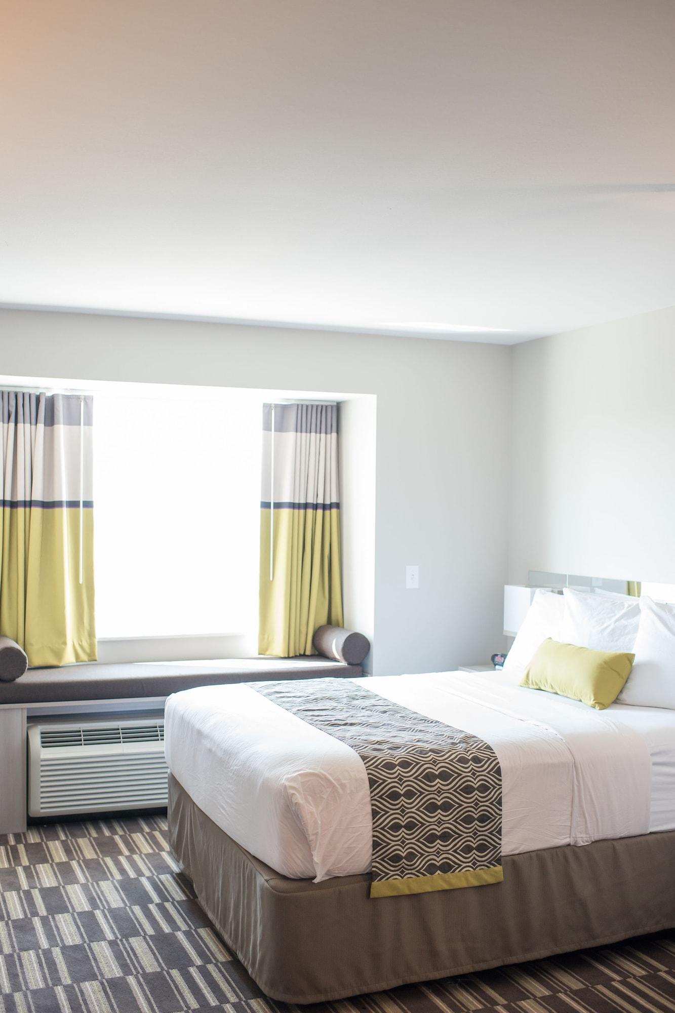 Microtel Inn & Suites By Wyndham West Fargo Near Medical Center Екстер'єр фото